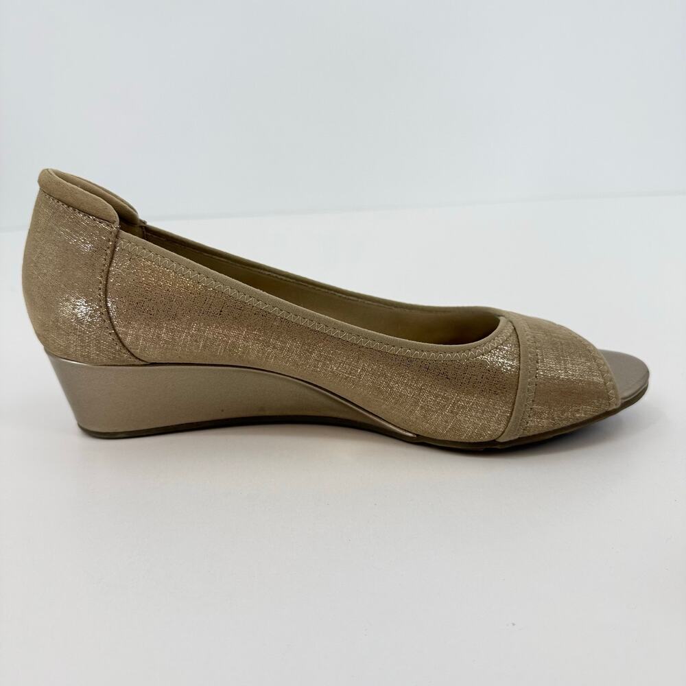 Anne Klein Sport Size 10 Corner Peep Toe Wedge Sandal Metalic Taupe Pump - Picture 6 of 11